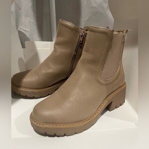 Mia Shoes Beige Ankle Boots